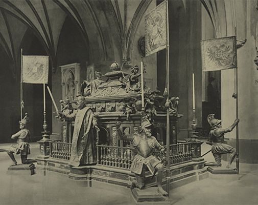 Grabmal von Kaiser Ludwig dem Bayern in der Frauenkirche München ©Bildersammlung des Historischen Vereins von Oberbayern