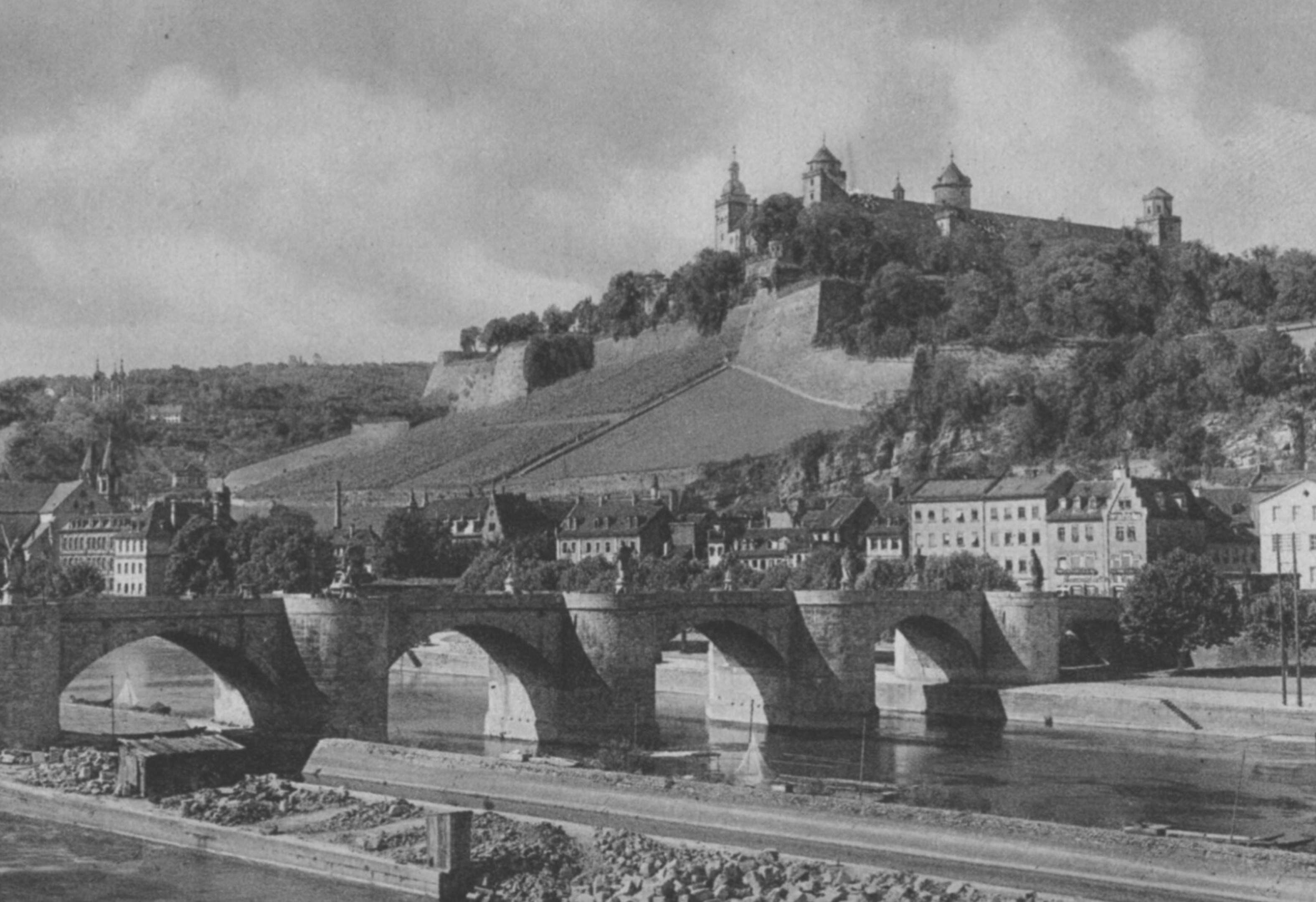 Würzburg, alte Mainbrücke 1930