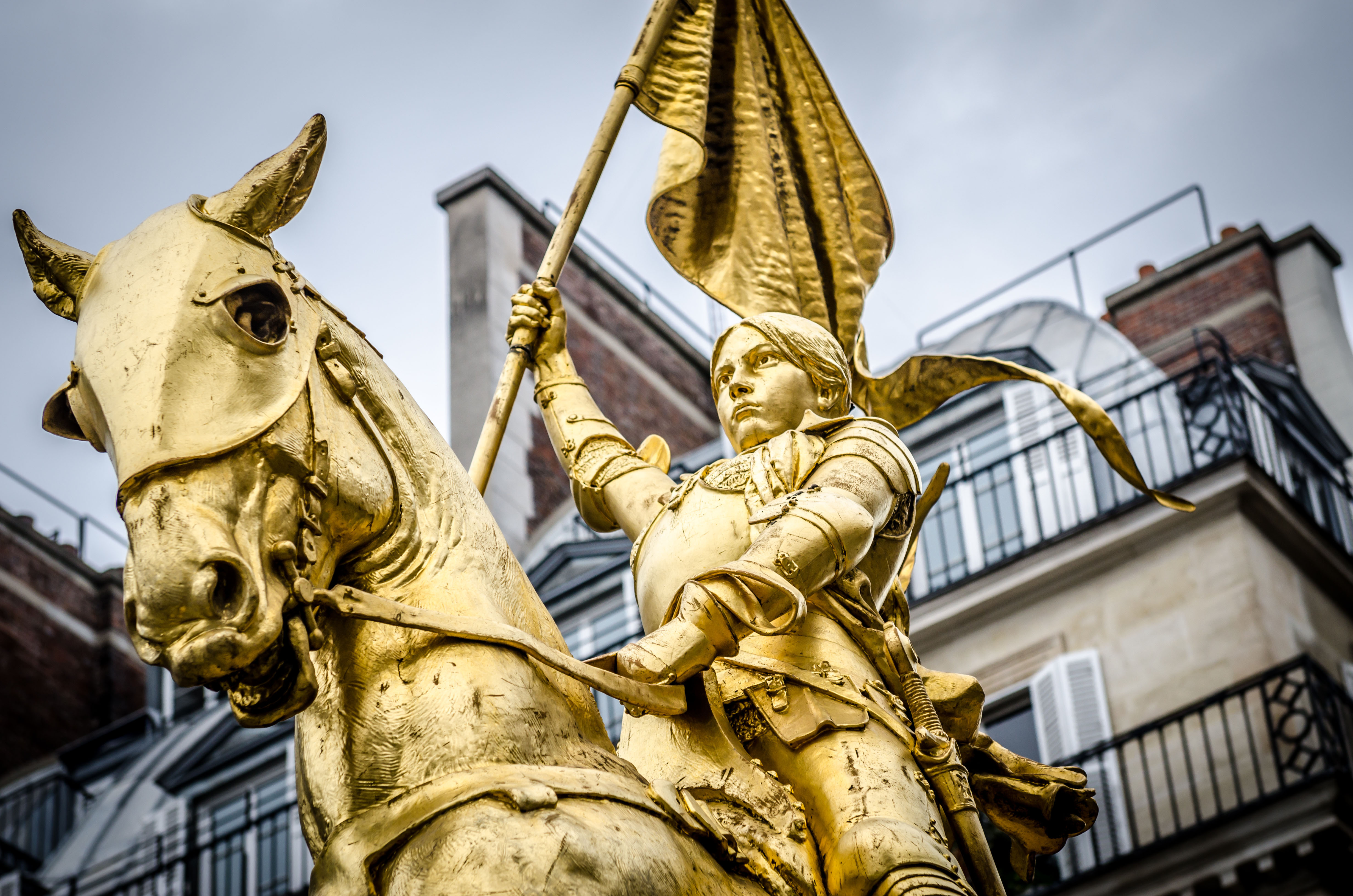 Goldene Statue von Jeanne d'Arc