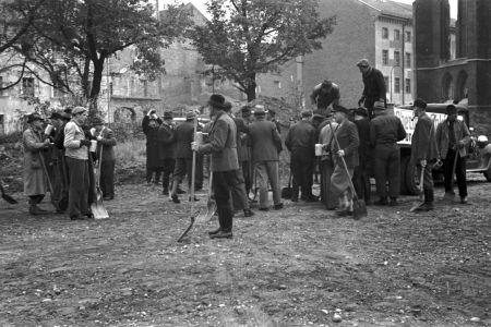 Aktion Rama dama in M&uuml;nchen 1945