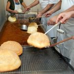 Hutkrapfen wird zum abtropfen gelegt © KulturErben