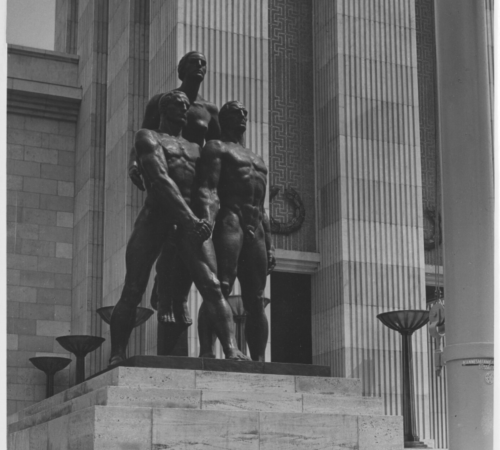 Deutscher Pavillon in Paris 1937 gestaltet von Albert Speer