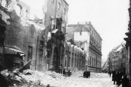 Westflügel/ Residenz