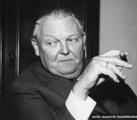 Ludwig Erhardt mit Zigarre