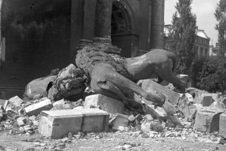 Siegestor München 1945