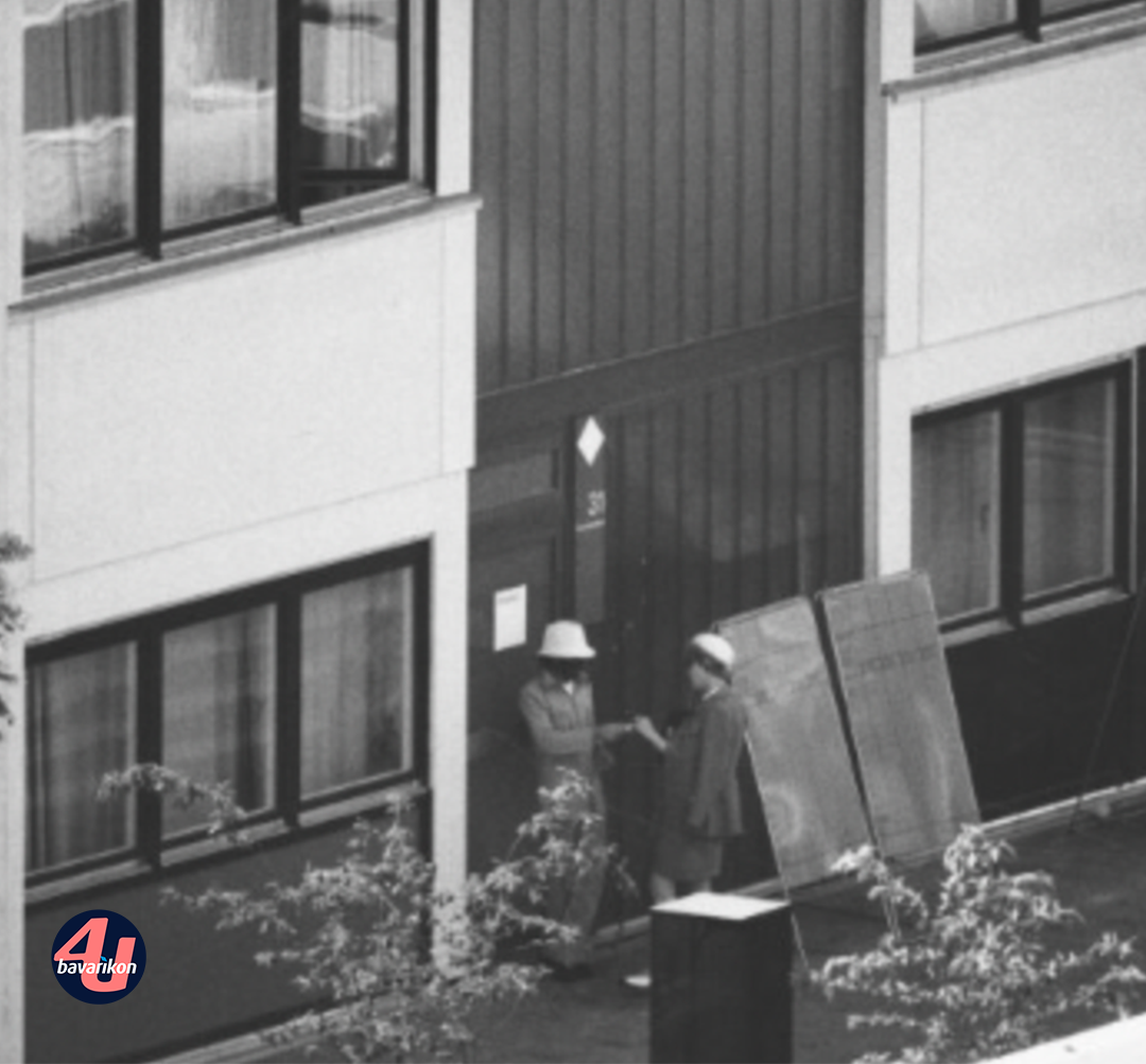 Polizistin verhandelt mit den Attentätern © Bayerische Staatsbibliothek