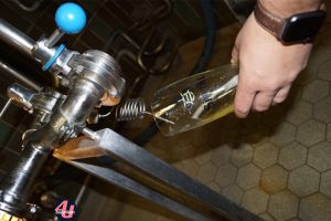 Jungbier wird gezapft © KulturErben