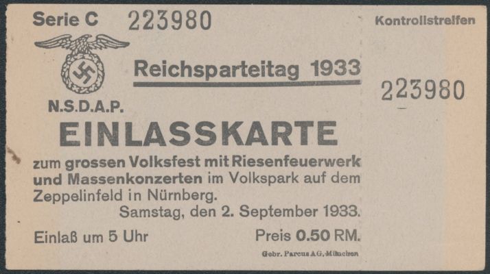 Einlasskarte für den Reichsparteitag 1933 in Nürnberg © Bildarchiv der Bayerischen Staatsbibliothek