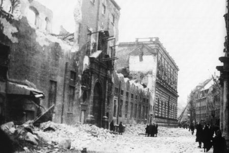 Westflügel/ Residenz