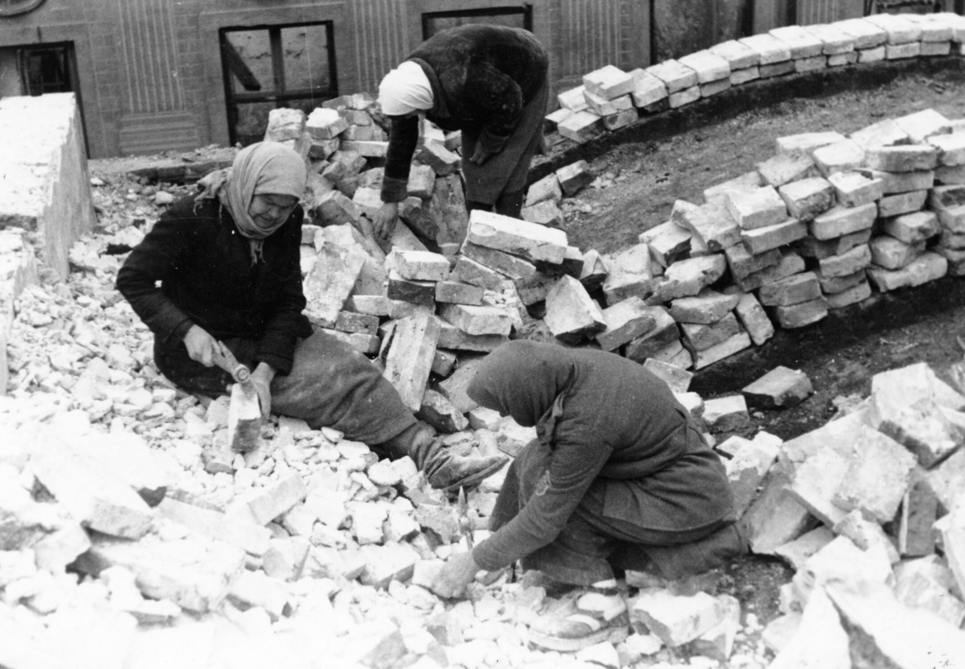 Trümmerfrauen München 1945