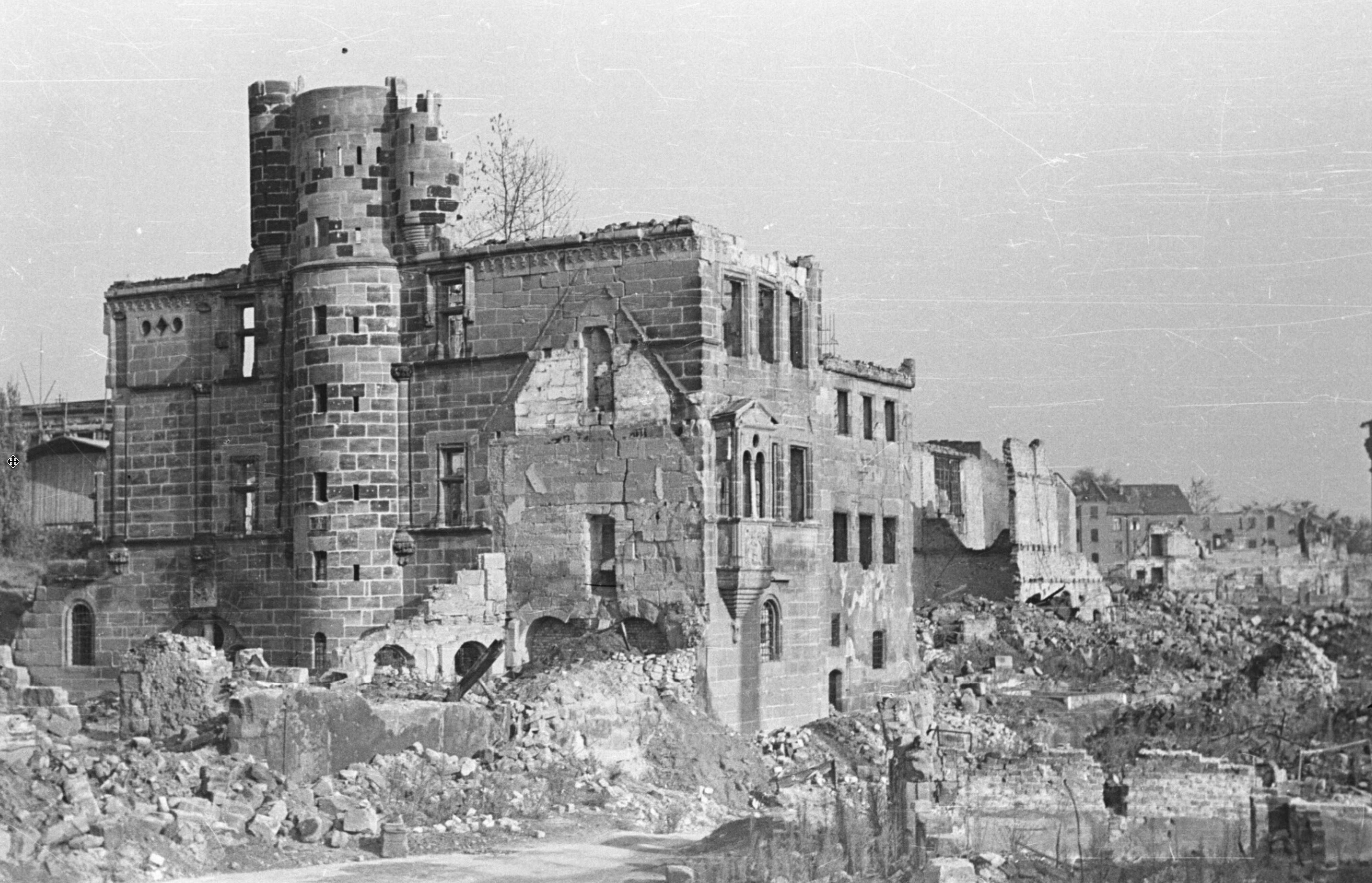 Tucherschloss Nürnberg 1946