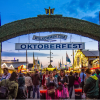 Haupteingang 2015