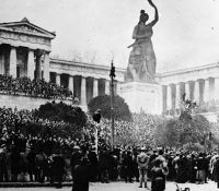 Revolution vor der Bavaria