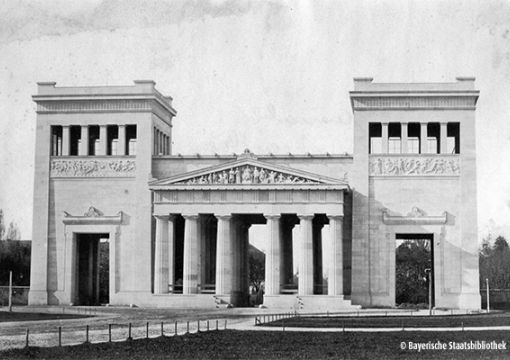 Foto der Propyläen am Königsplatz München